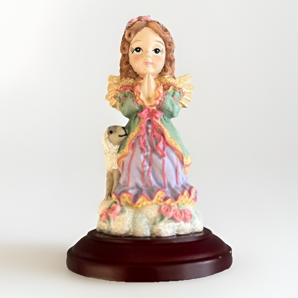Christmas‎ Around the World The Praying Angel w/Lamb on Wood Base New Vintage 99